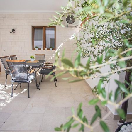 Holiday Home Camellia Poreč Exterior foto